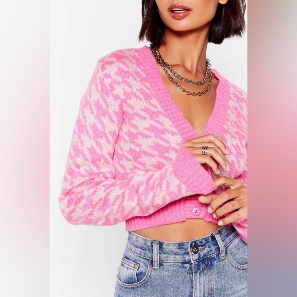 NastyGal Got Knit Right Barbiecore Pink & White Houndstooth Cropped Cardigan - S - Picture 3 of 17